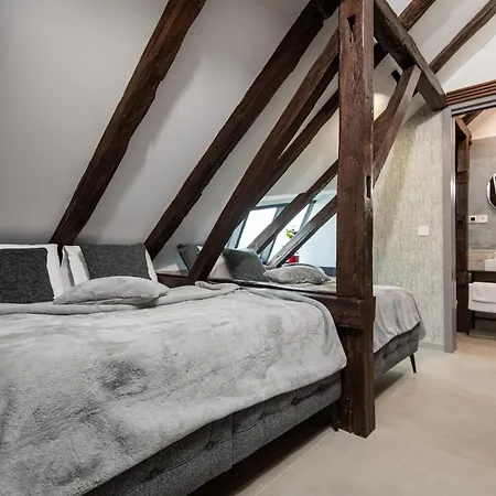 Lanterna Boutique Hotel *